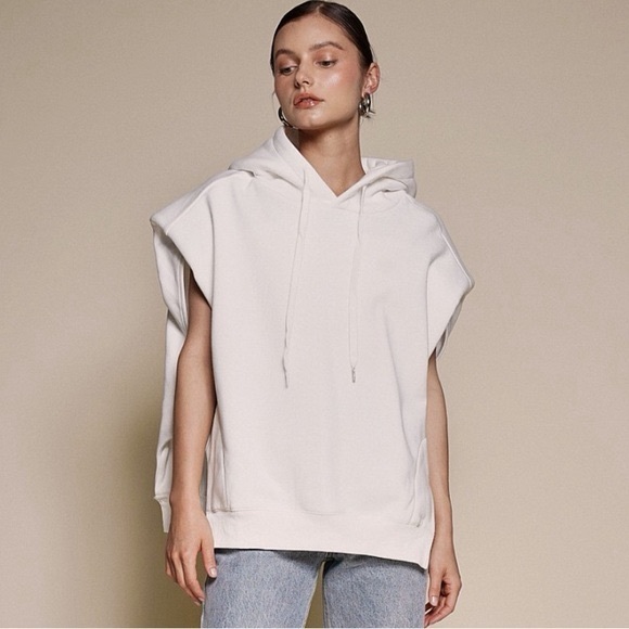Athleta Tops - Athleta Cream Retroplush Sleeveless Hoodie Tank